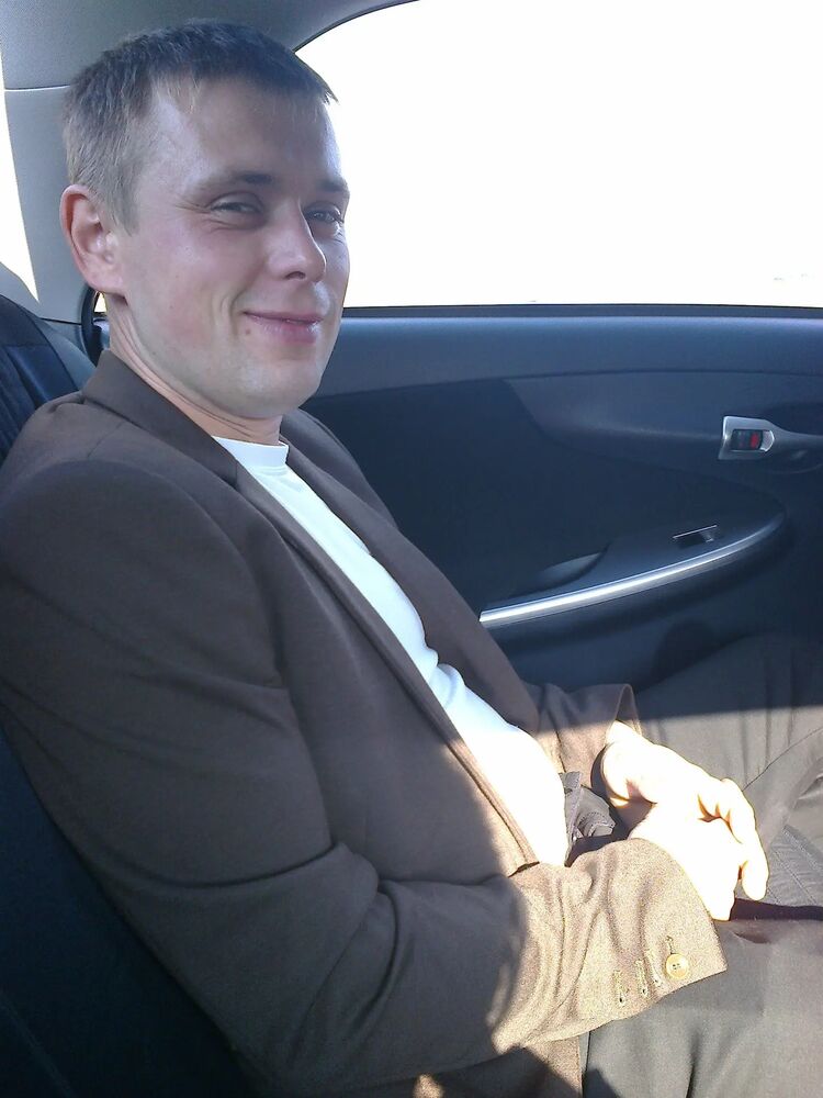  39304161  Sergey, 37 ,    