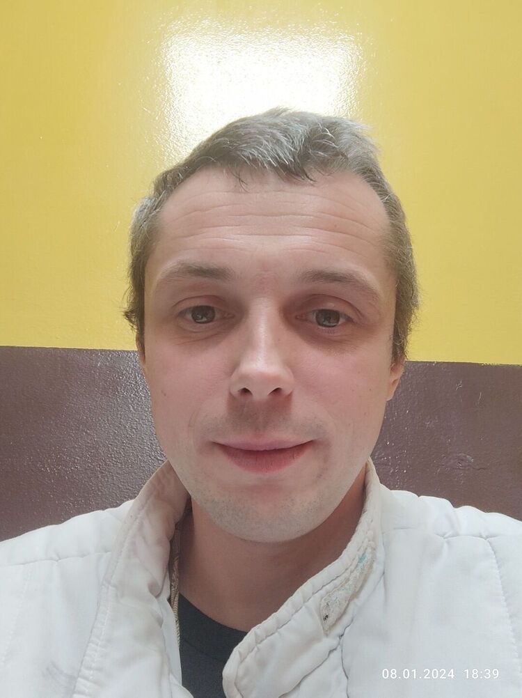  42260681  , 37 ,    