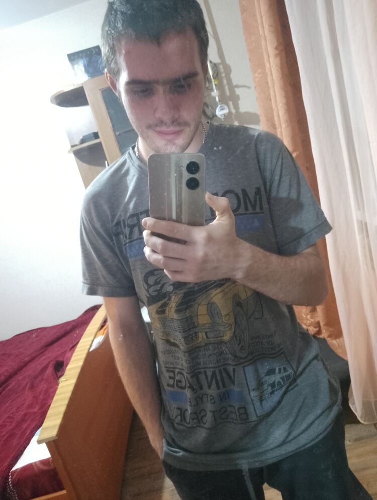  ,   Igor, 24 ,   ,   , c , 