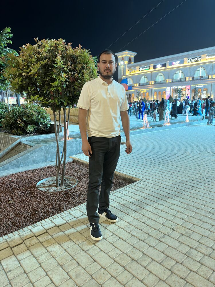  34163761  Seraj, 31 ,    
