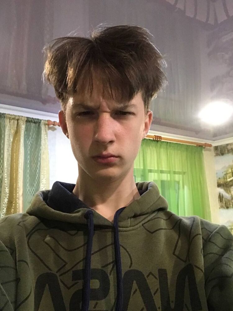  30010531  Ilya, 23 ,    