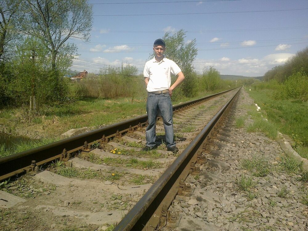  10029981  Vetaliy, 41 ,    