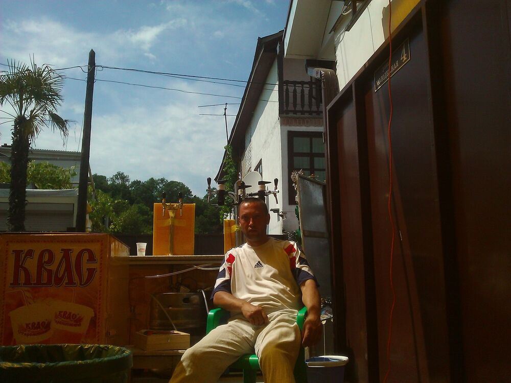  ,   Evgenii, 44 ,   ,   , c 