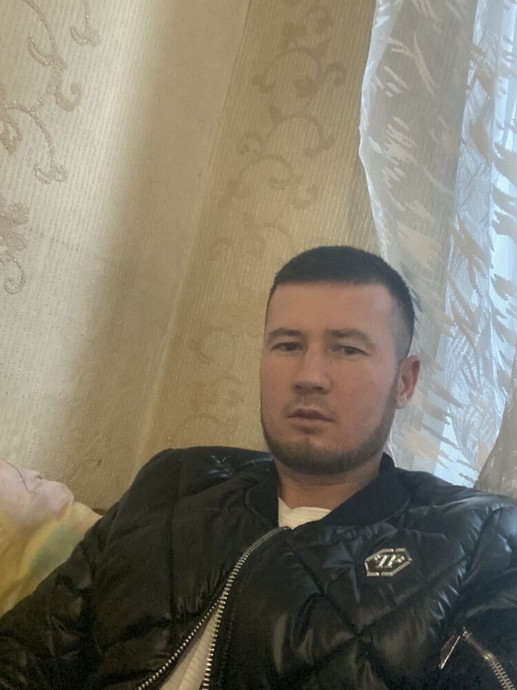  47003631  , 32 ,    