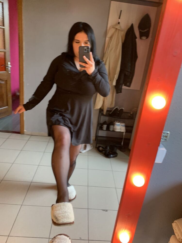  35272481  , 27 ,    