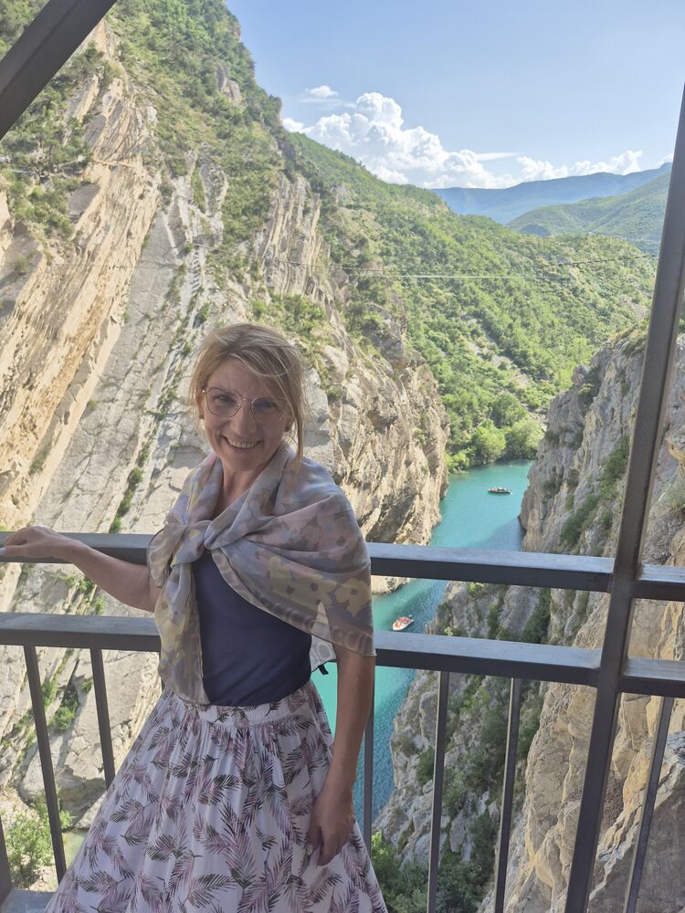  52345231  , 58 ,    -