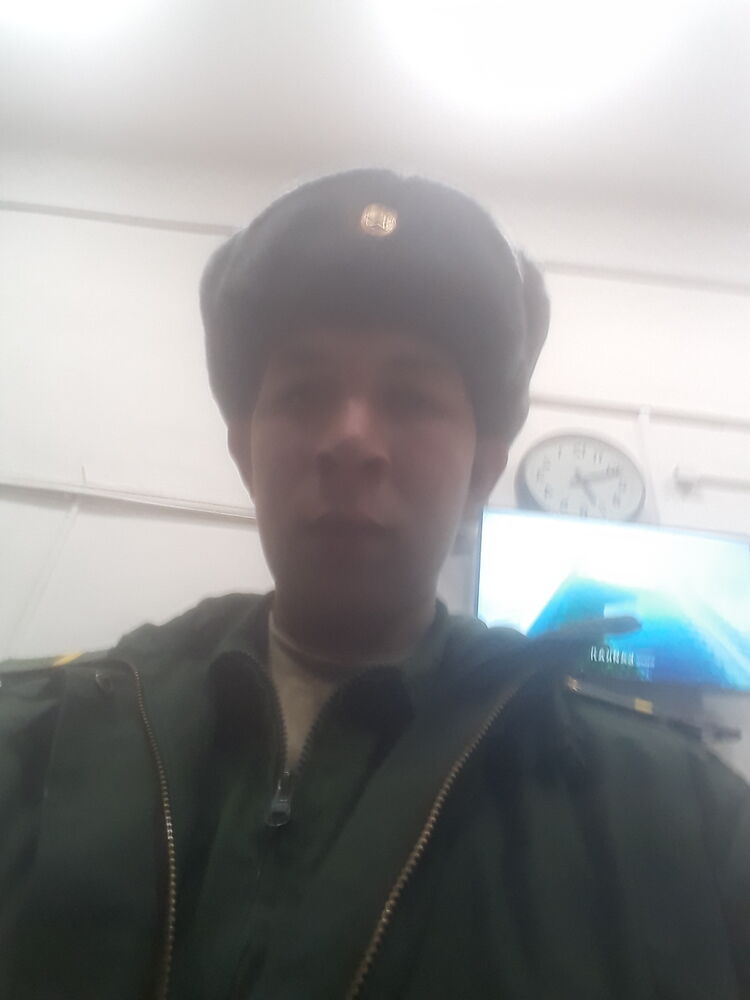  ,   Maxim, 22 ,   ,   , c 