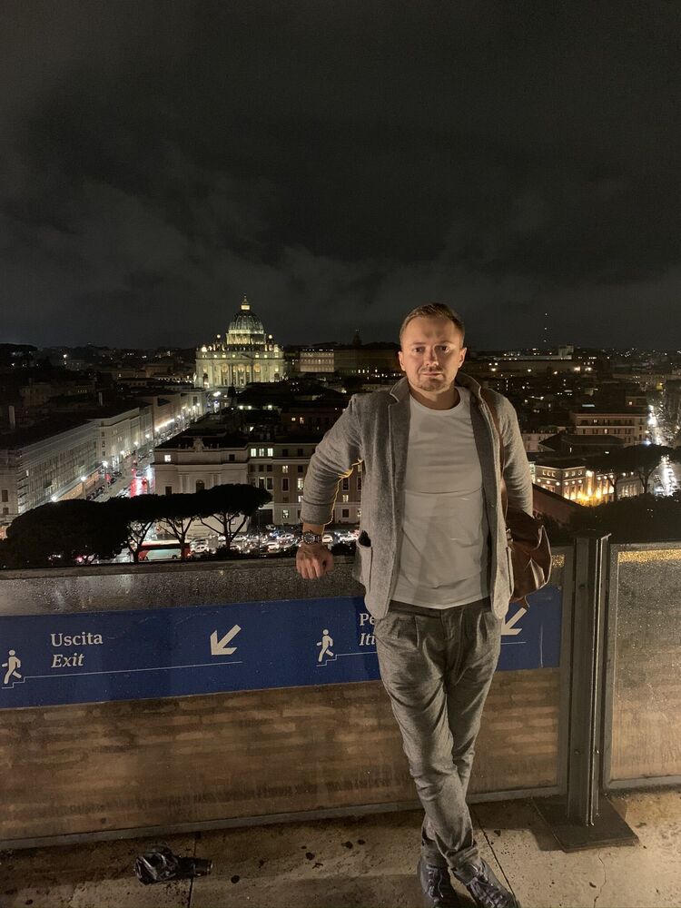  -,   Slava, 42 ,   ,   , c 
