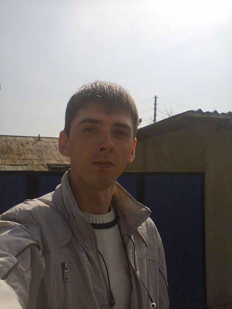  4220861  Korney, 38 ,    