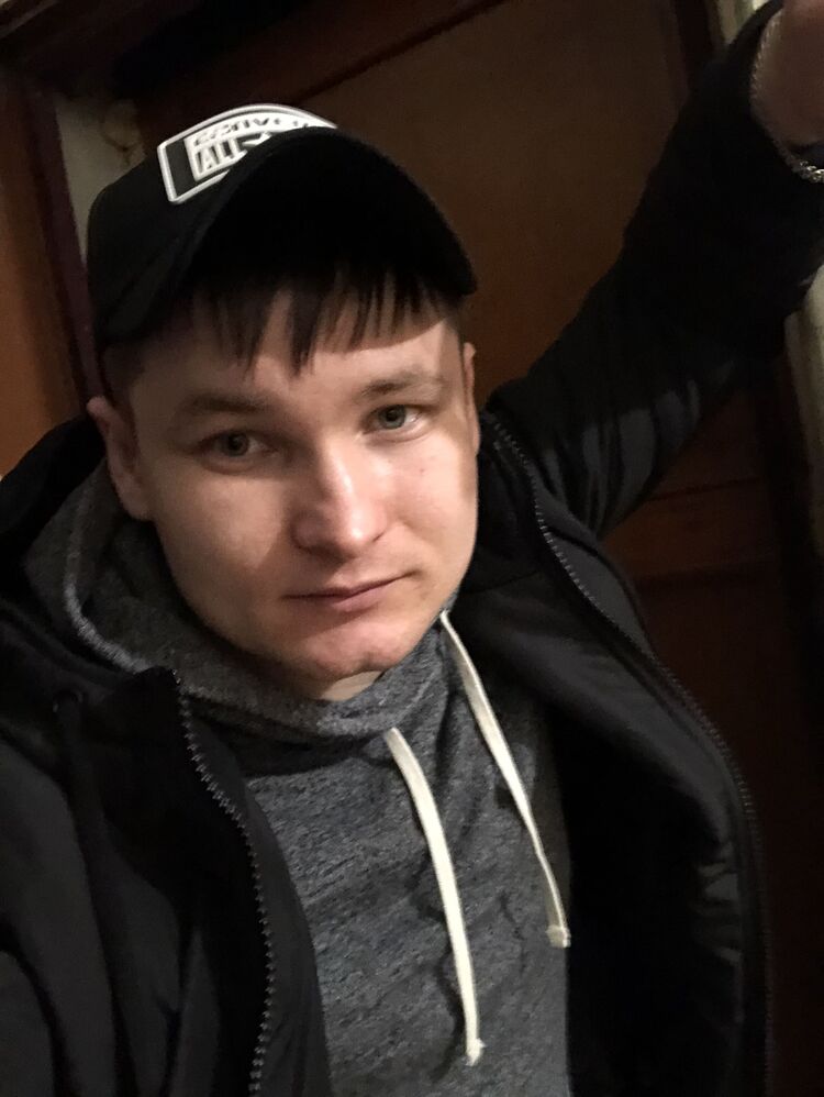  ,   Andrei, 31 ,     , c 