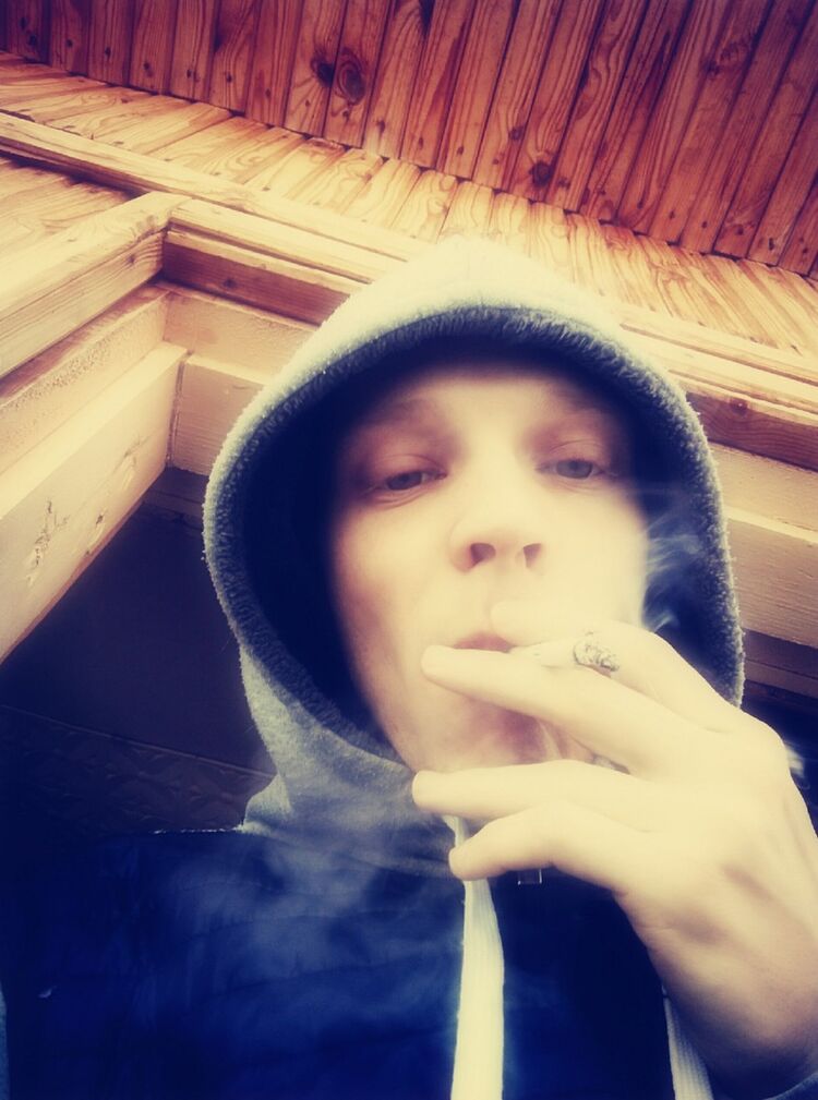  14572281  , 34 ,    