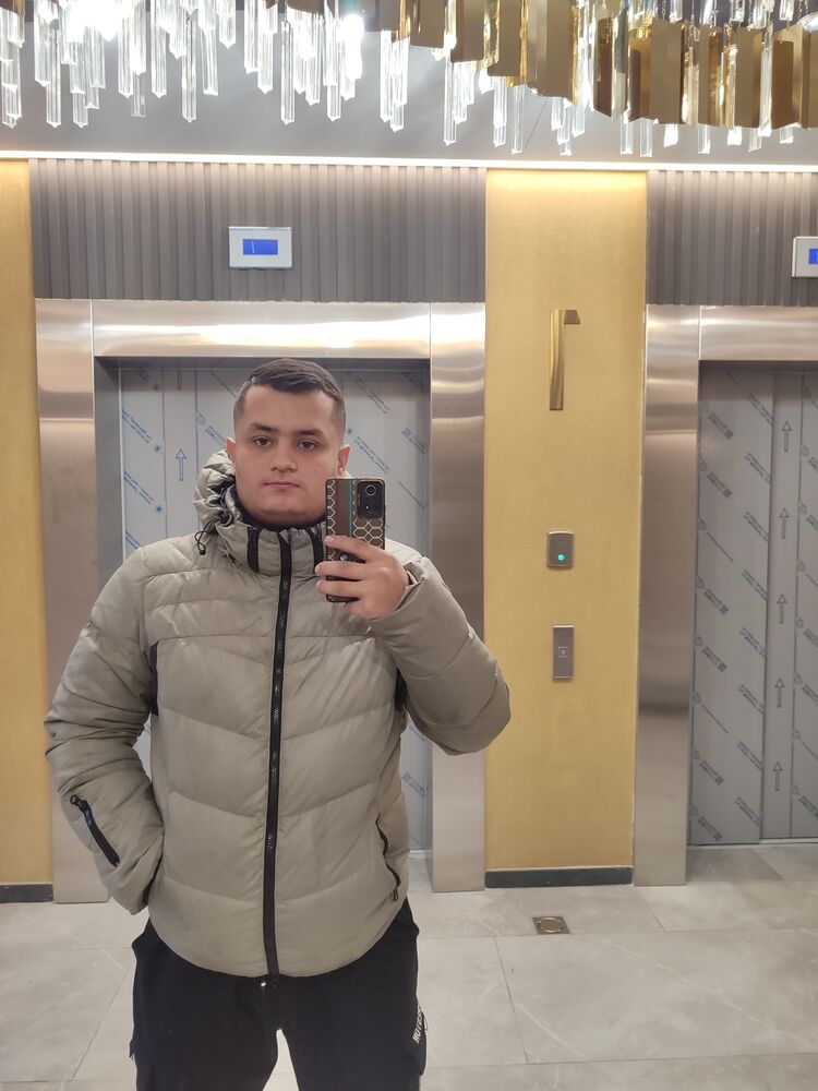 47598131  Amin, 35 ,    