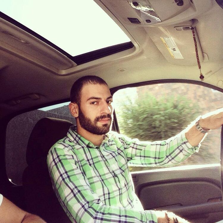  -,   Arshak, 32 ,   ,   , c 