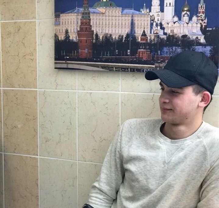  18899271  Ferz, 27 ,    