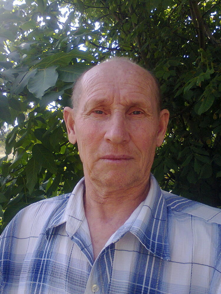 11926511  Viktor, 67 ,    