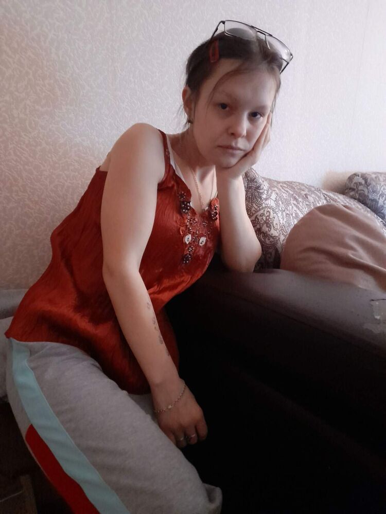  ,   Ekaterina, 27 ,   c 