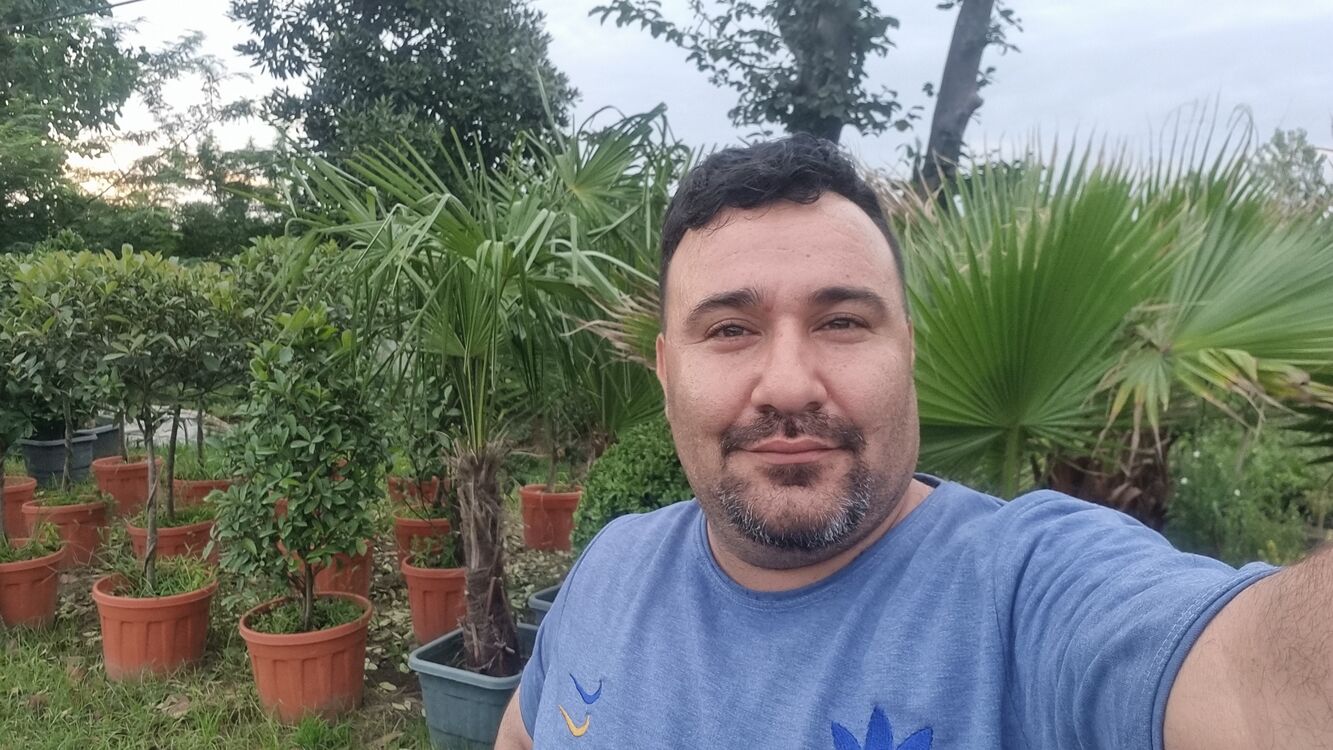  46079571  HOSSEIN, 39 ,    Deleted