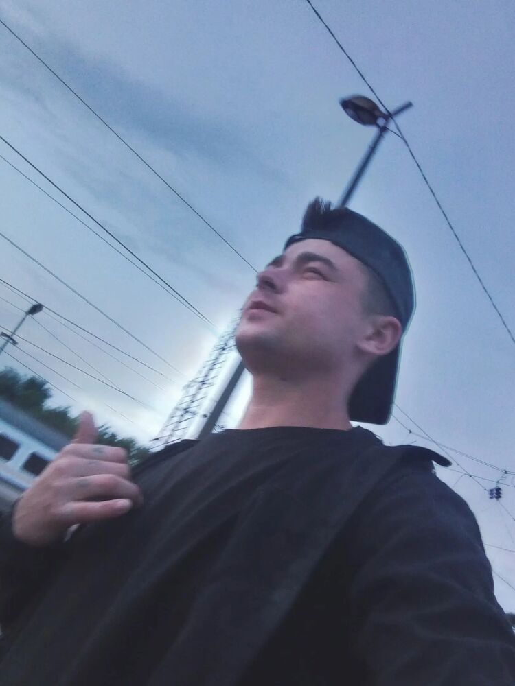 35596391  Anatoly, 29 ,    