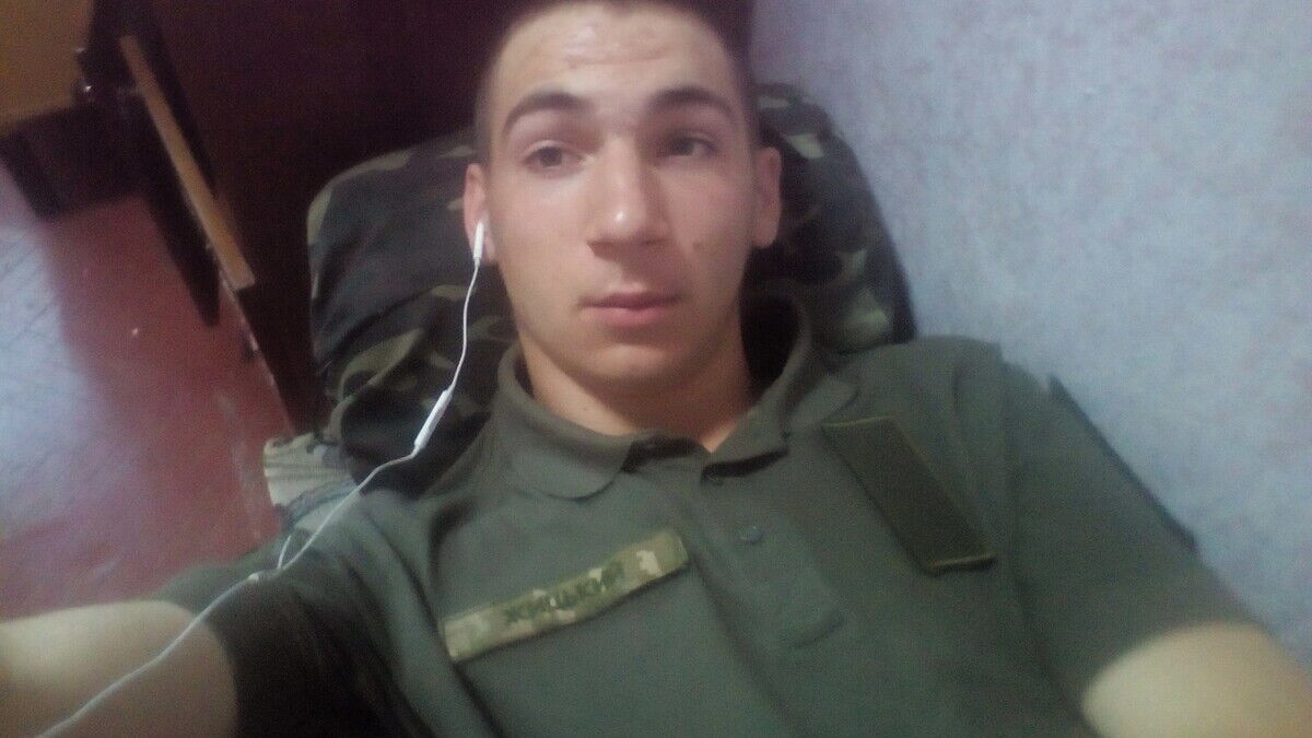  21083691  , 25 ,    