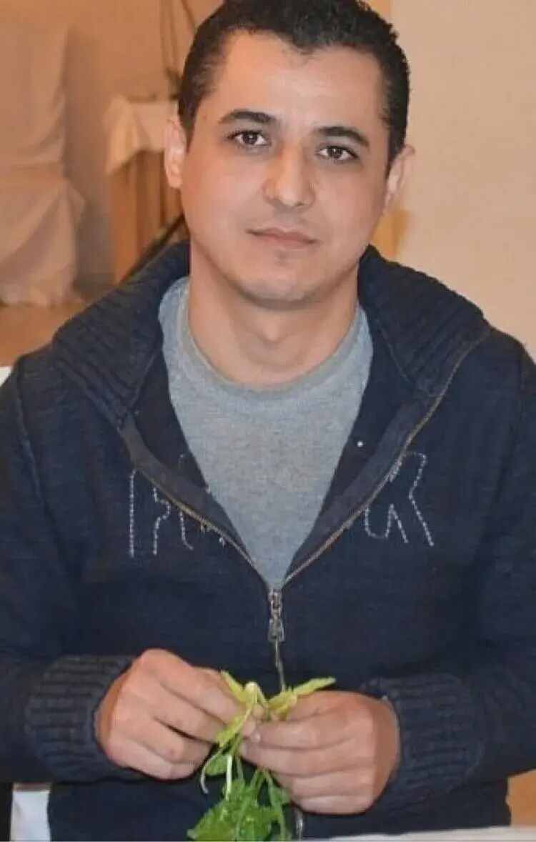  41797711  Giorgi, 37 ,    