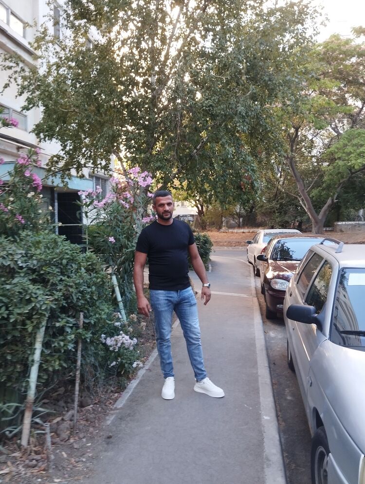  53332901  Piri, 32 ,    