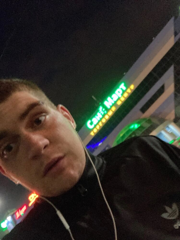  29414911  Grigory, 30 ,     