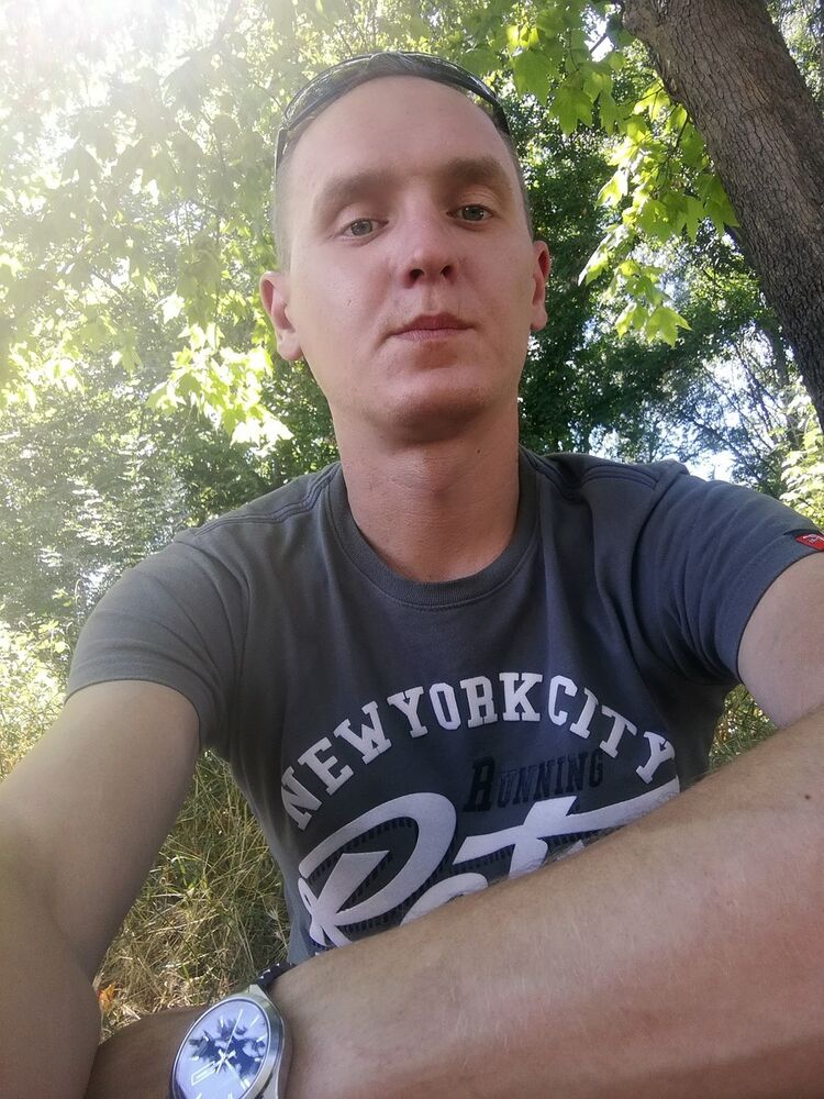  9893201  , 37 ,    