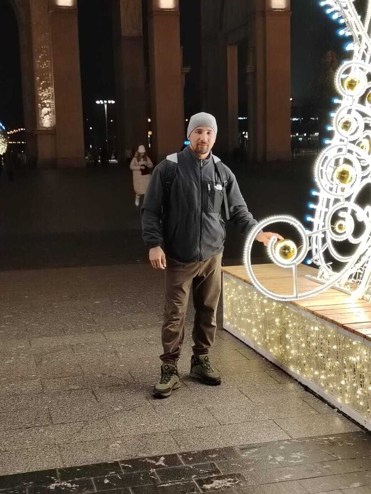  48076621  , 34 ,    
