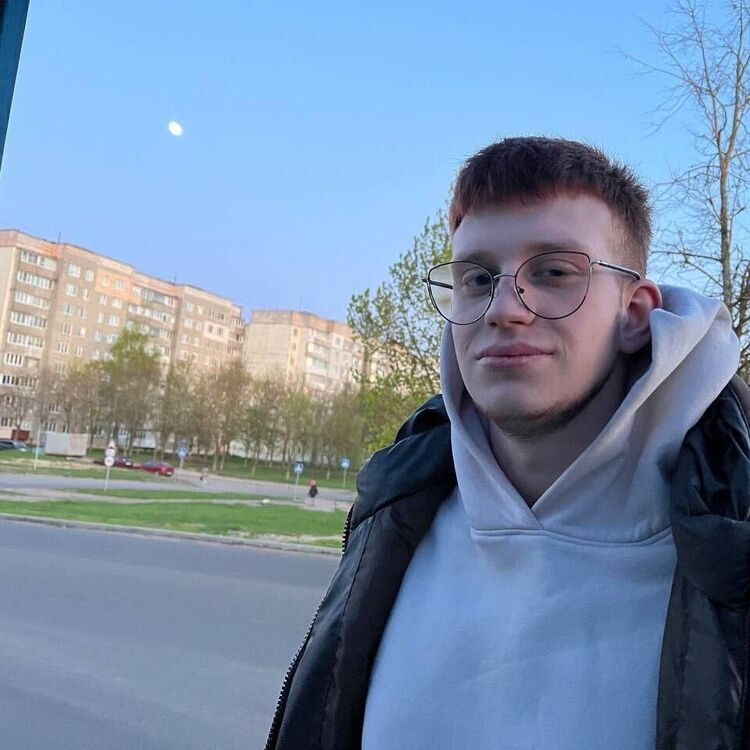  38757871  , 24 ,    