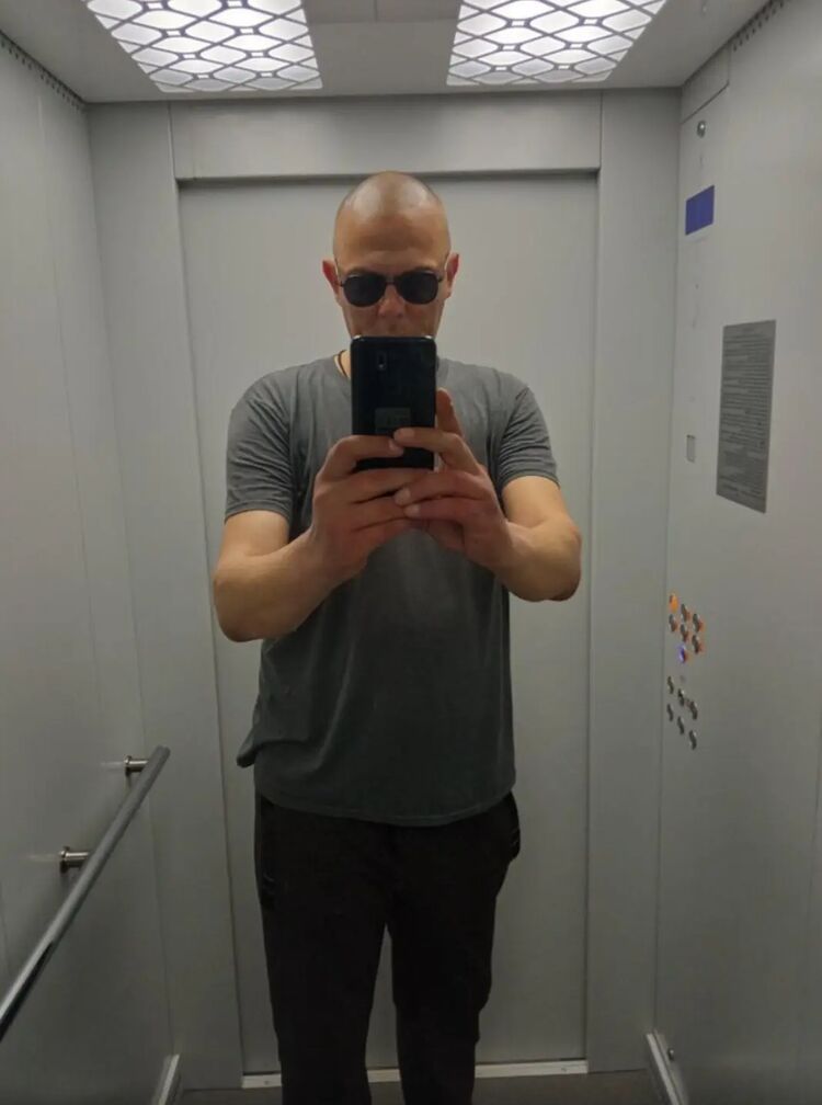  37581821  , 48 ,    