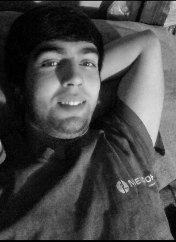  15624921  Nasim, 30 ,    