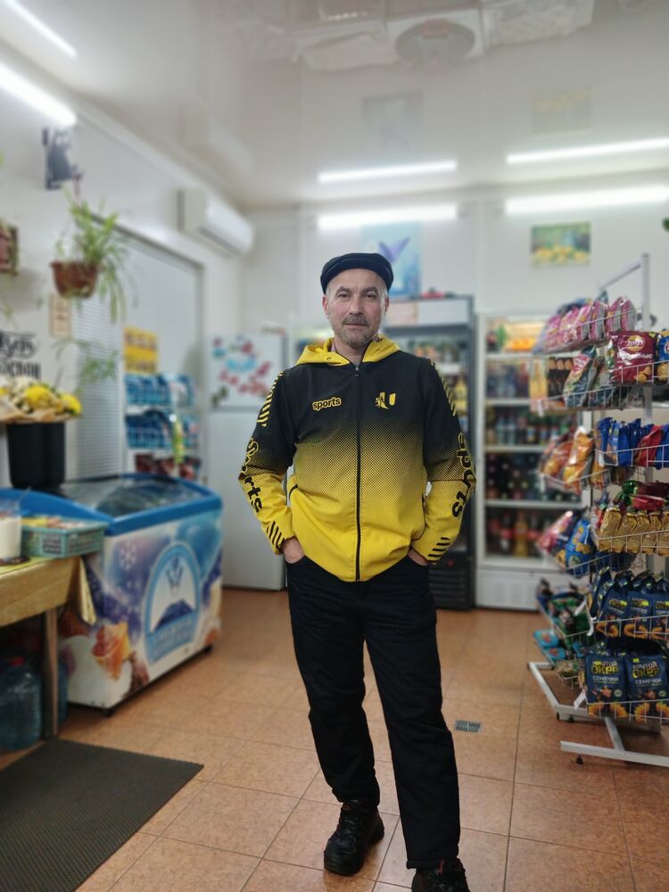  53822641  Alan, 53 ,    