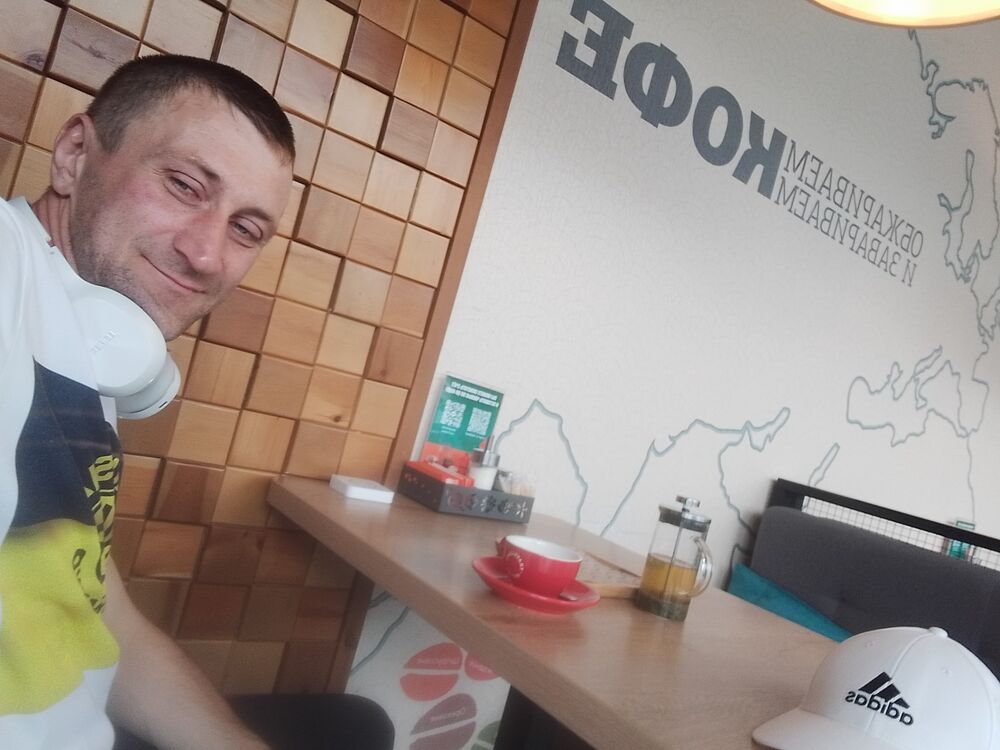  52775801  Evgeny, 40 ,    