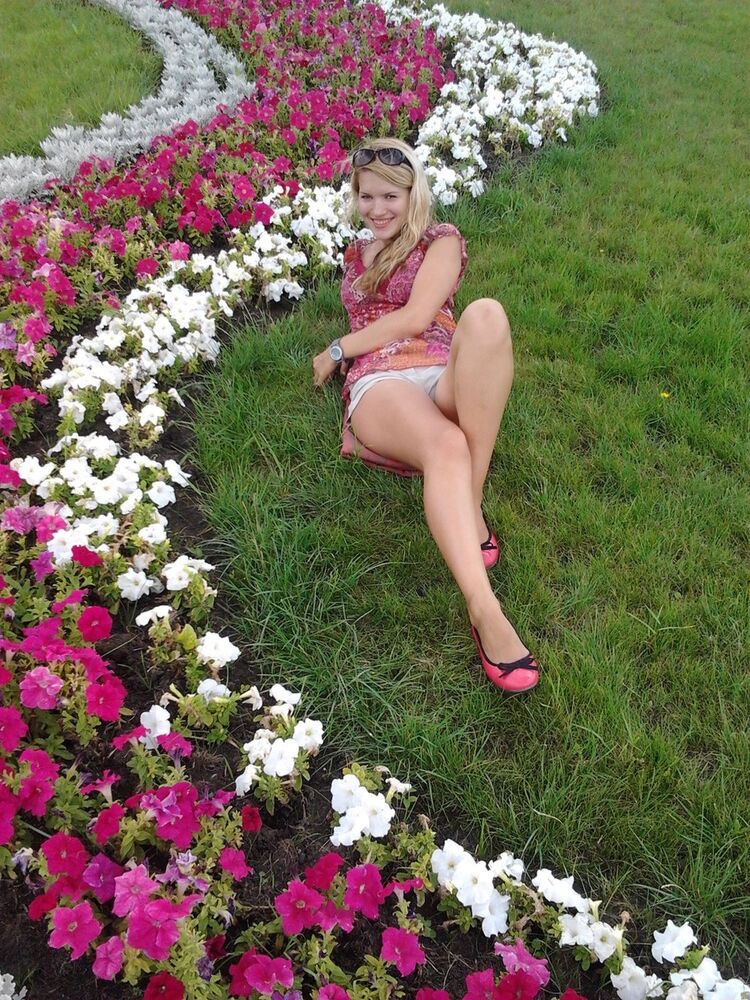  4200421  Lilly, 38 ,    