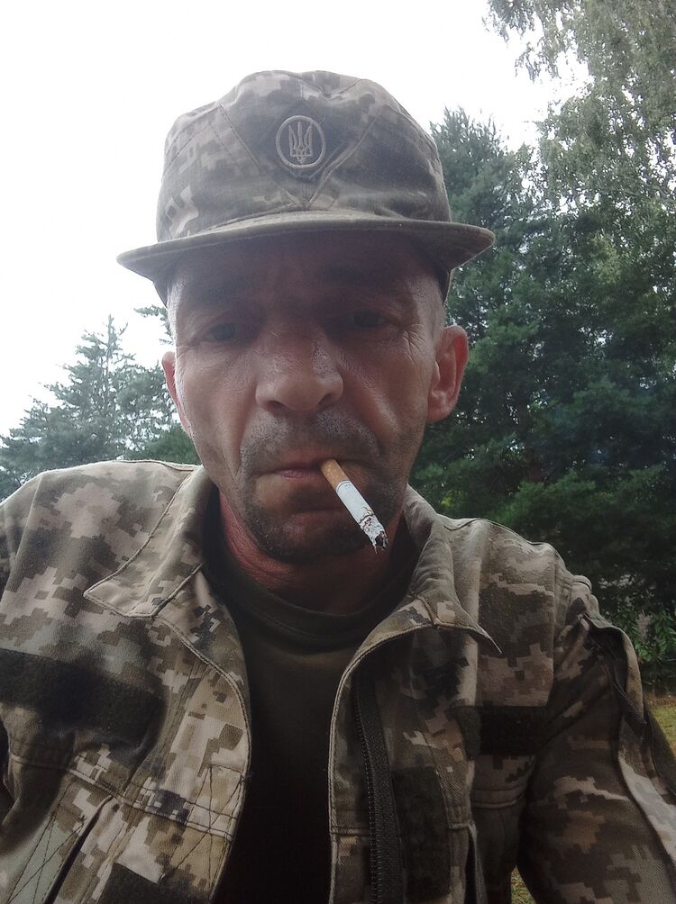  44829621  Vasilij, 47 ,    