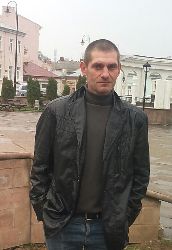  ,   Valentyn, 51 ,   ,   , c 