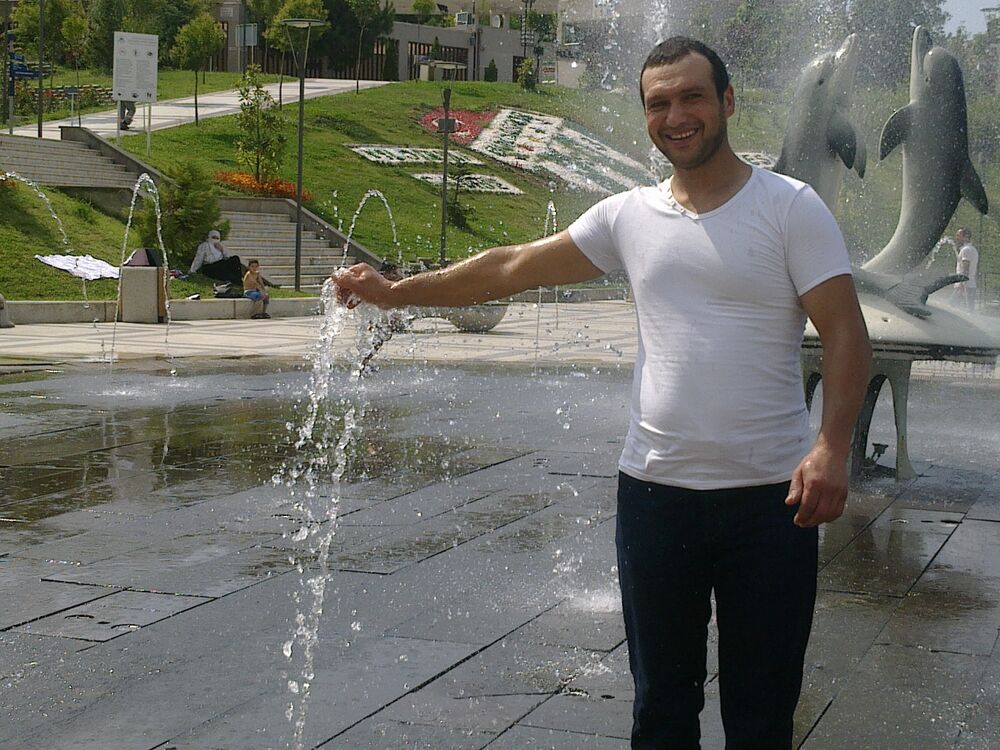 38956881  Ali Murat, 44 ,    