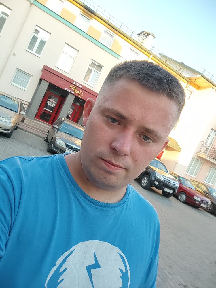  37074711  Andrey, 28 ,    