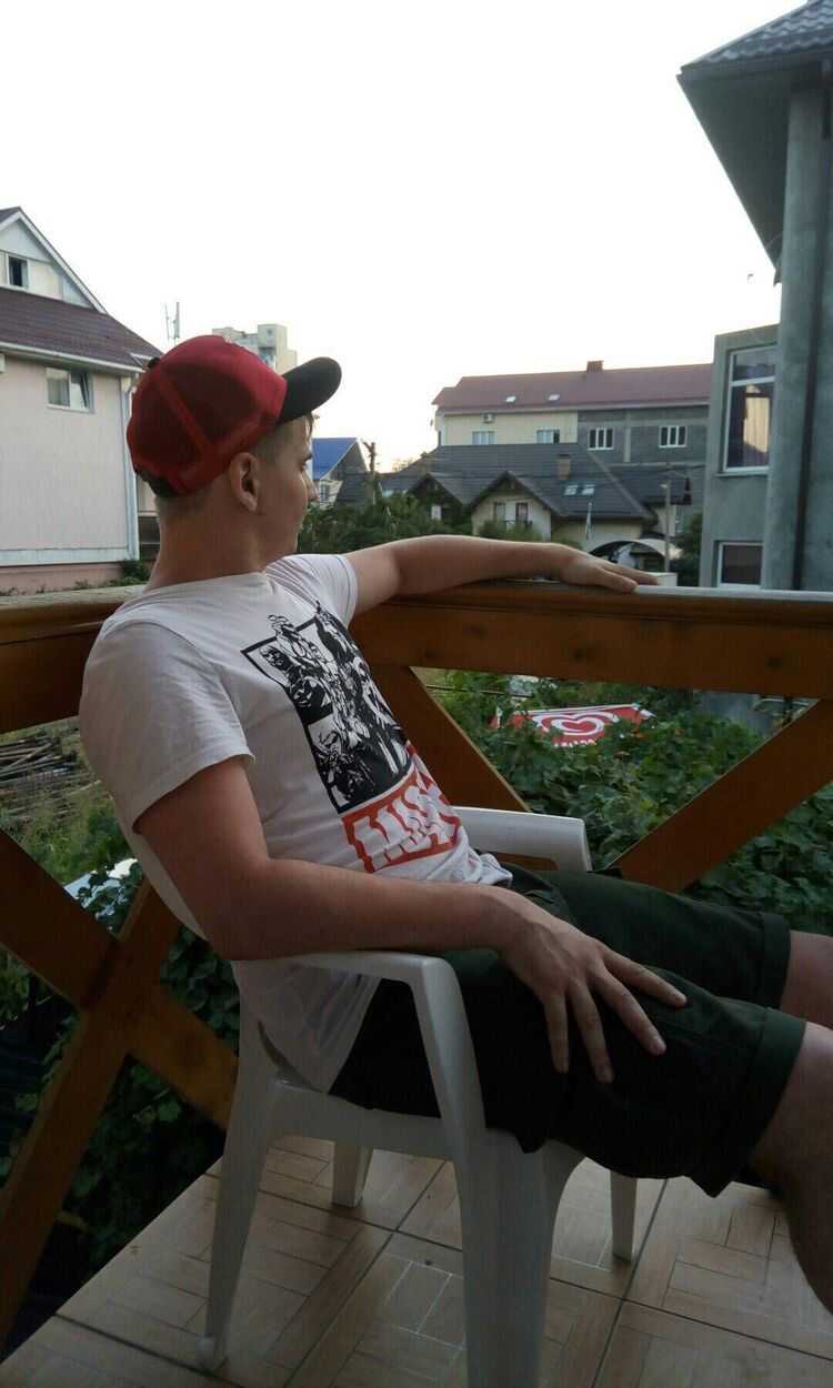  27495231  Makcim, 32 ,    