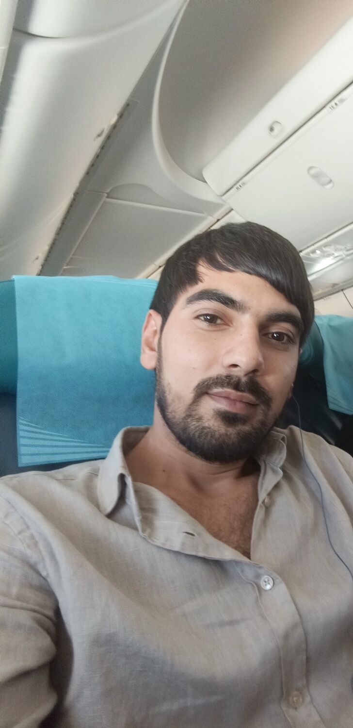  49609471  Ali, 27 ,    