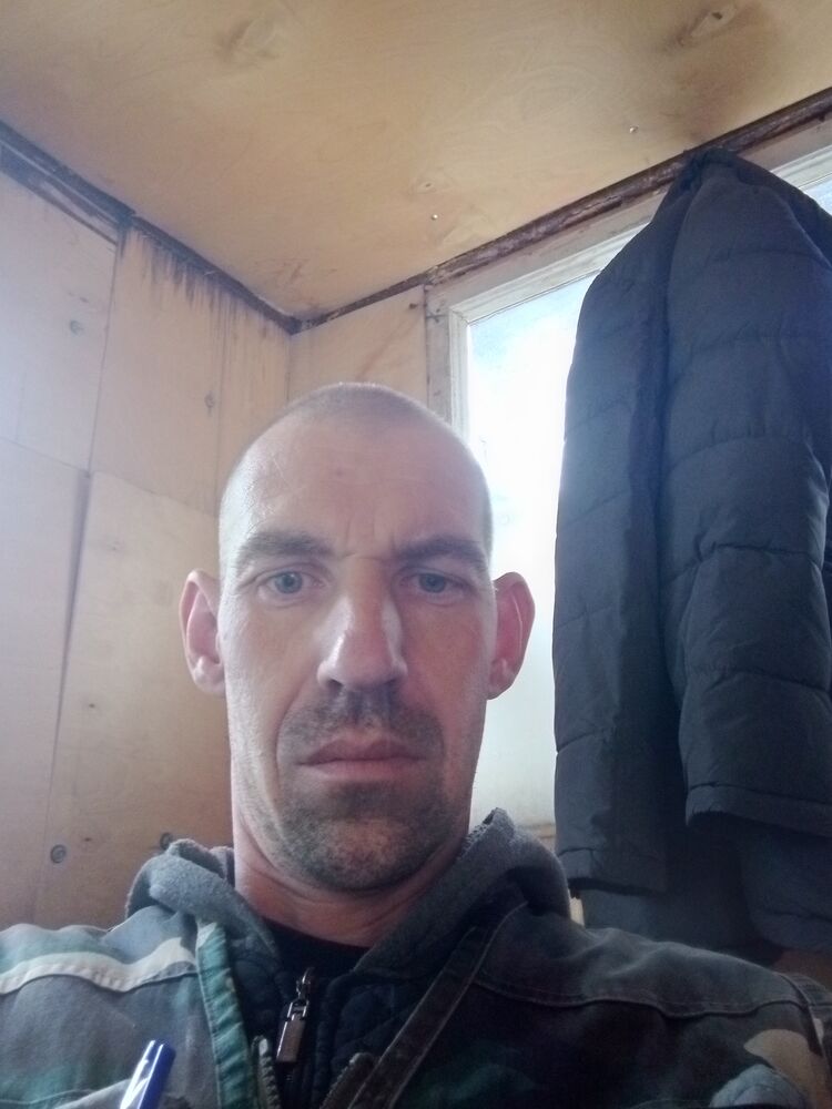  ,   Ivan, 39 ,   ,   , c , 