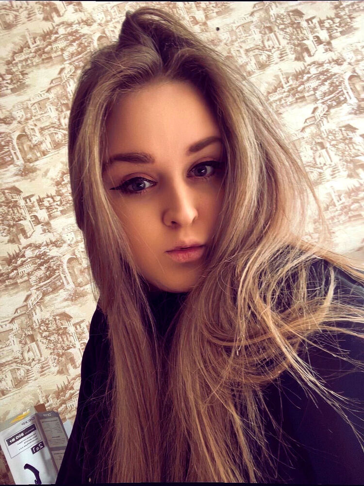  50476181  Ekaterina, 26 ,    