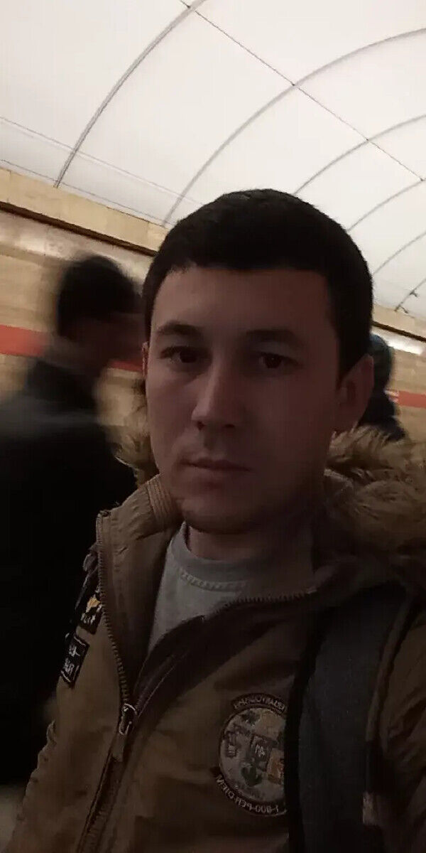  21566281  Kerim, 28 ,    -