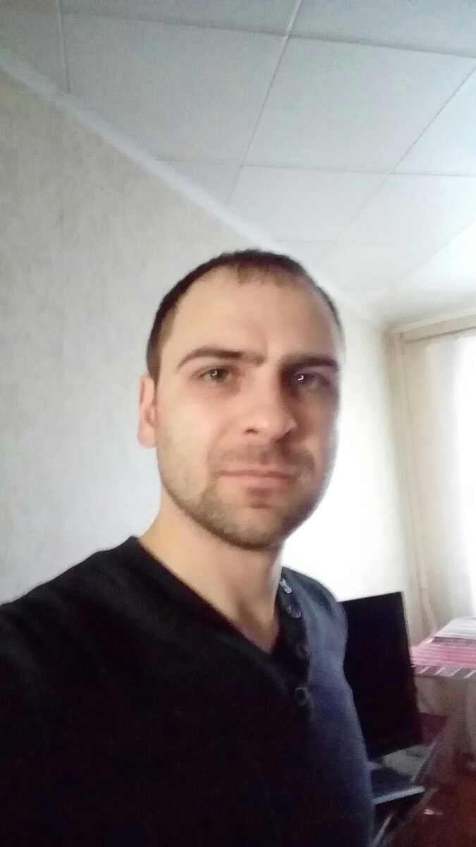  15509671  Viktorin, 37 ,    