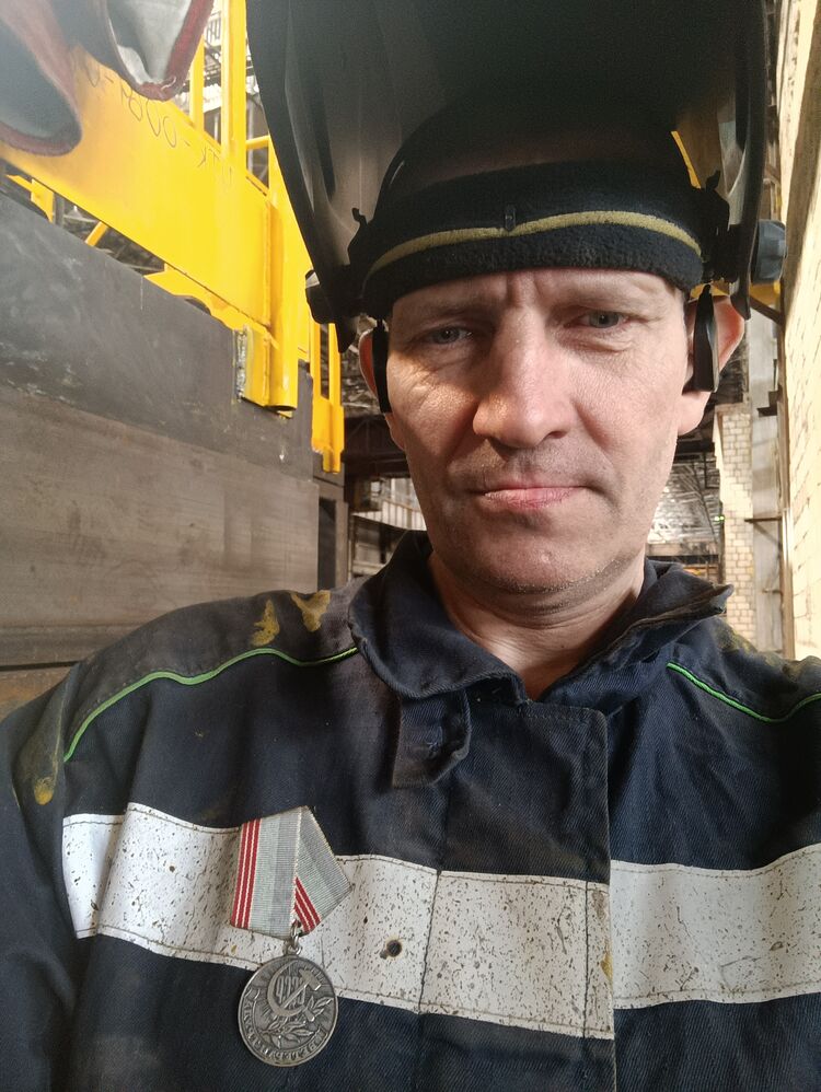  42867631  , 53 ,    