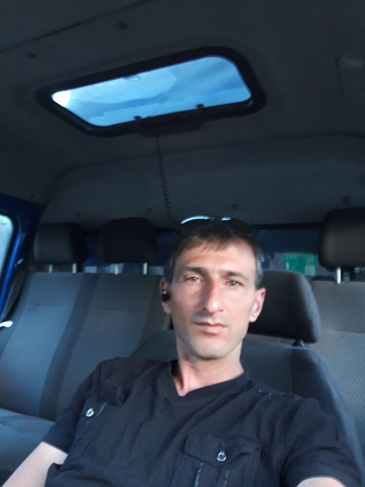  31333571  , 44 ,    