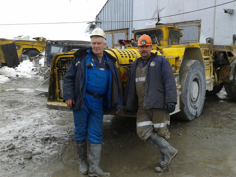  5797141  Aleksei, 48 ,    