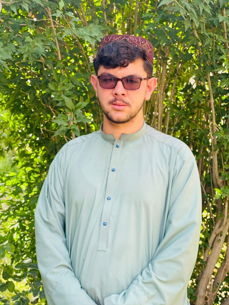  52849691  Sanaullah, 20 ,    
