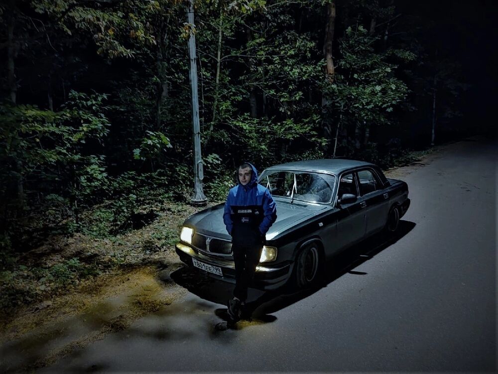  38033291  Sergey, 20 ,    