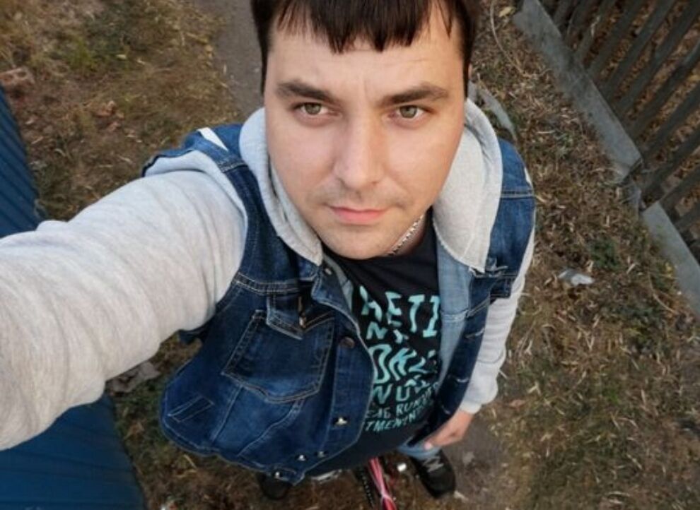  30496561  , 23 ,     